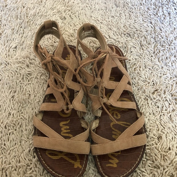 Sam Edelman tan suede gladiator sandal. Excellent used condition. Size 9 - Picture 3 of 7